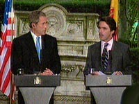 Fotografa Bush y Aznar, en rueda de prensa en Moncloa