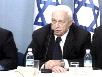 Fotografa El primero ministro de Israel, Ariel Sharon, durante el anuncio en rueda de prensa