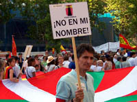 Una de las pancartas mostradas en la manifestacin (FOTO: Lourdes Tllez)