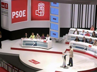 Fotografía Zapatero interviene ante los delegados de la Conferencia Política 2006