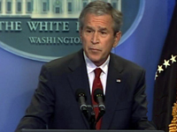 Fotografía El presidente de EE.UU., George W. Bush, en una rueda de prensa en la Casa Blanca