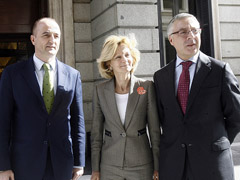 Fotografa de Portada: Sebastin, Salgado y Blanco, integrantes de la comisin negociadora creada por Zapatero (FOTO: Partido Socialista)