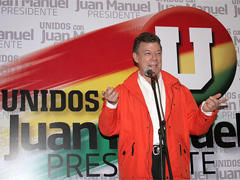 Fotografa El nuevo presidente, en un acto de la campaa (FOTO: web oficial de Santos)