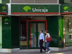 Fotografa Oficina de Unicaja, una de las entidades en pleno proceso de reestructuracin (FOTO: LaSemana.es)