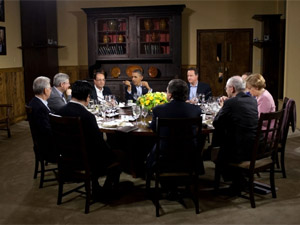 Fotografa de Portada: Los lderes del G-8, reunidos en Camp David (foto: Pete Souza/Casa Blanca)