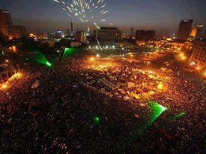 Fotografa Celebracin en el centro de El Cairo tras el derrocamiento de Mohamed Mursi (foto: Tahrir News)