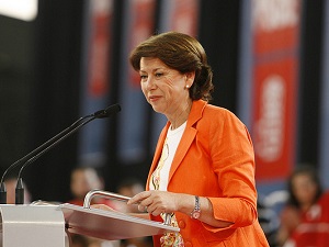 Fotografa de Portada: La exministra Magdalena lvarez, en un mitin electoral del PSOE (foto: Partido Socialista)