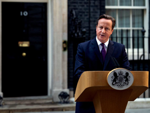 Fotografa de Portada: El primer ministro britnico, David Cameron, comparece ante la prensa tras el referndum (foto: Downing Street)