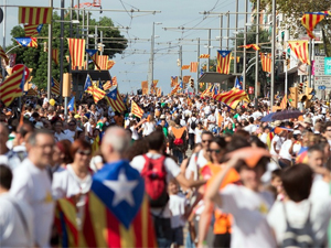 Fotografa de Portada: Ciudadanos catalanes en la manifestacin de la Diada  (foto: Junts pel S)