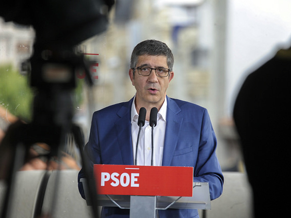 Fotografa Patxi Lpez, en un acto de partido durante el ltimo ao (foto: PSOE)